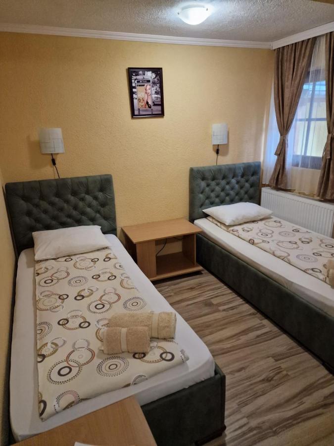 Hotel Etno Kuca Sa Konacistem Gocko Vrnjačka Banja Zewnętrze zdjęcie